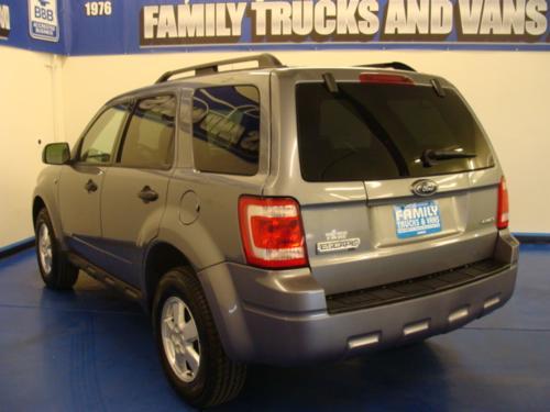 Ford Escape 2008 photo 2