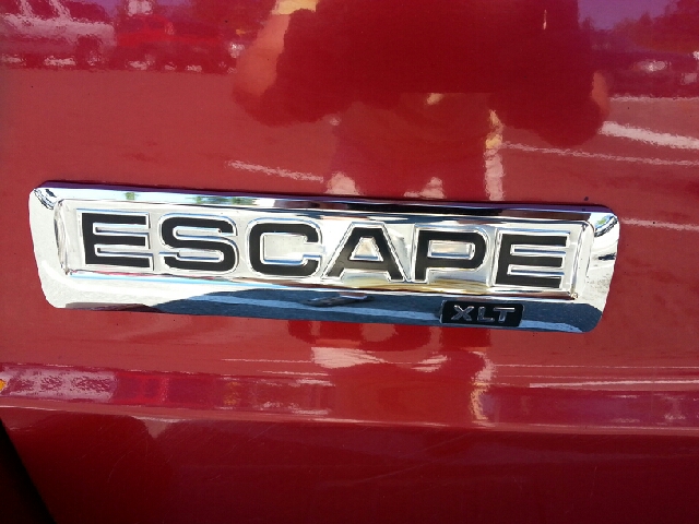 Ford Escape 2008 photo 2