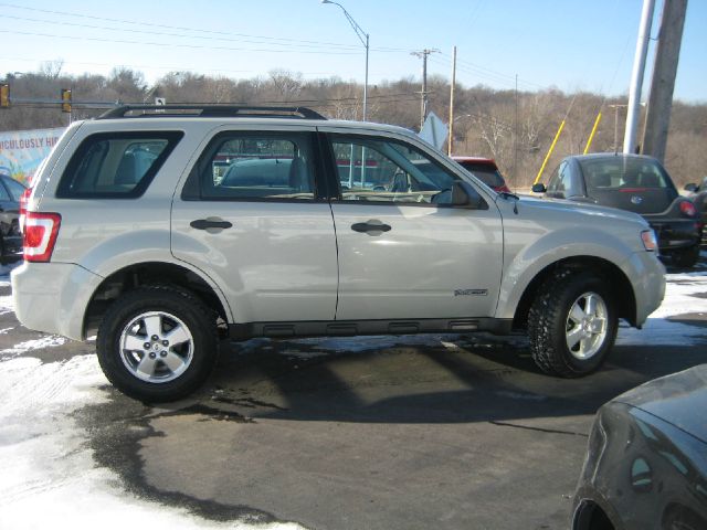 Ford Escape 2008 photo 2