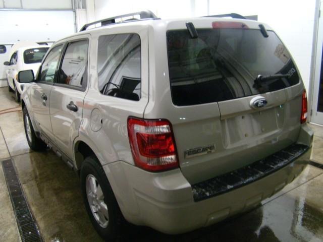 Ford Escape 2008 photo 3
