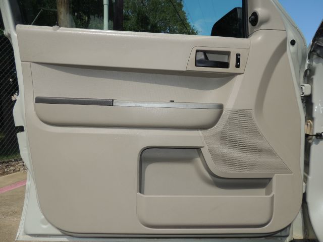 Ford Escape 2008 photo 12