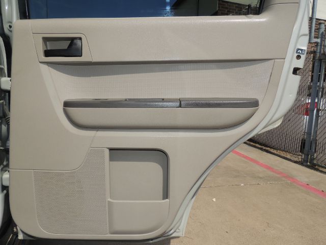 Ford Escape 2008 photo 23