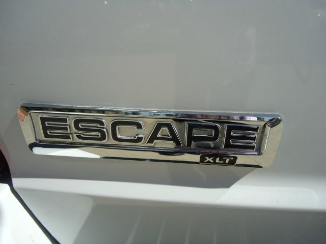 Ford Escape 2008 photo 21