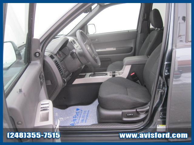 Ford Escape 2008 photo 2