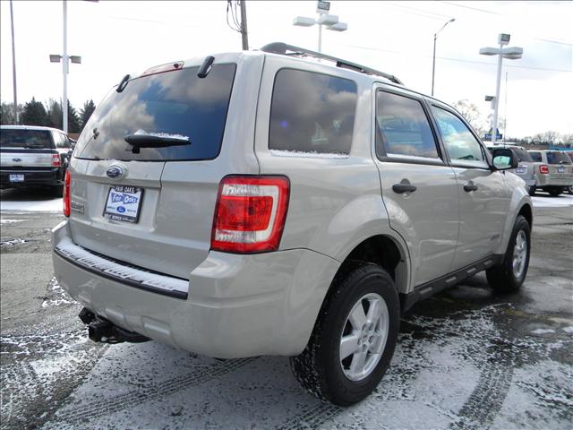 Ford Escape 2008 photo 2