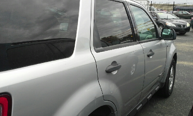 Ford Escape 2008 photo 2