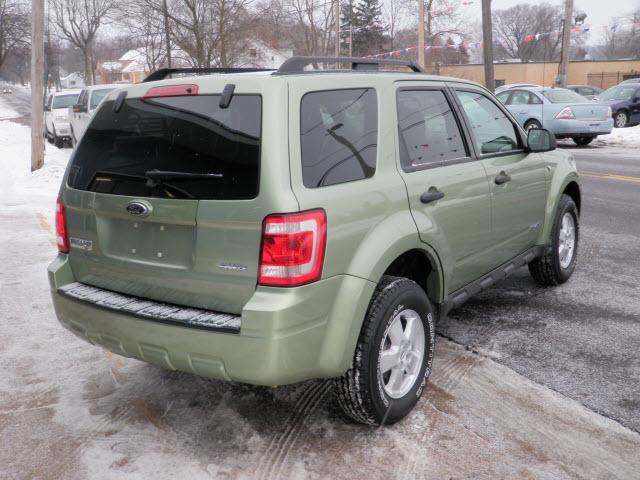 Ford Escape 2008 photo 2
