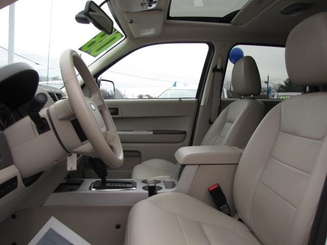 Ford Escape 2008 photo 3