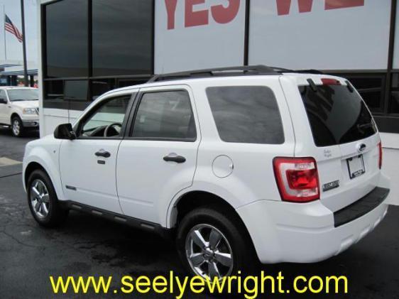 Ford Escape 2008 photo 3