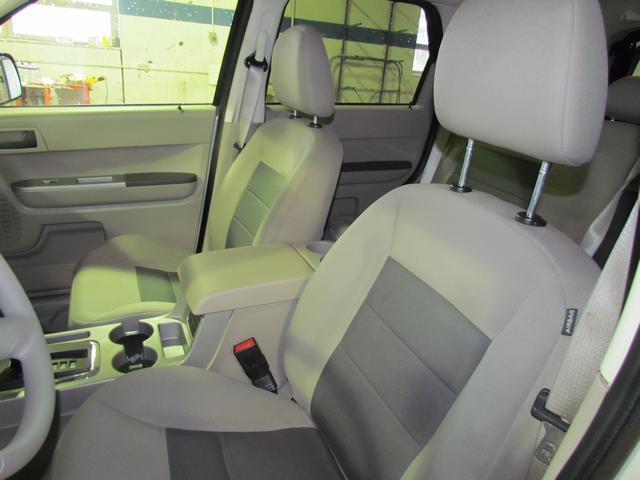 Ford Escape 2008 photo 4