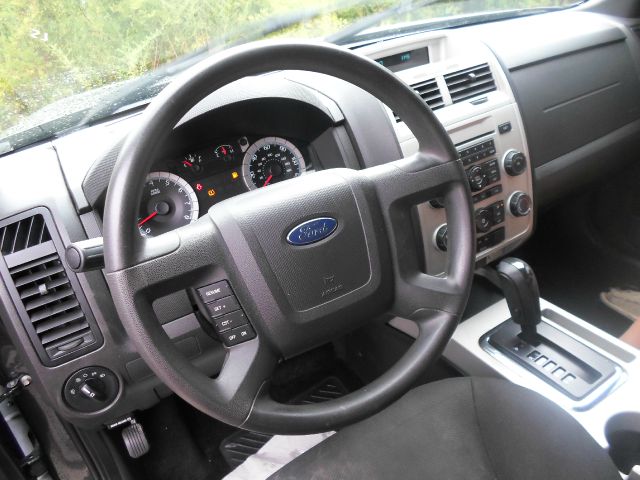 Ford Escape 2008 photo 1