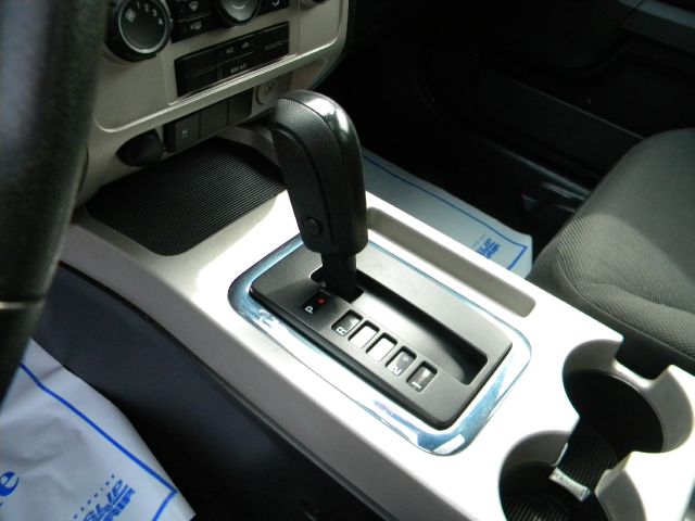 Ford Escape 2008 photo 12
