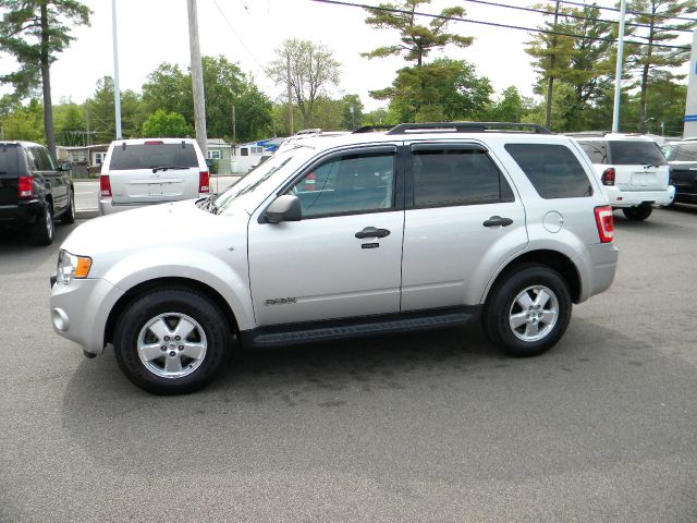 Ford Escape 2008 photo 2