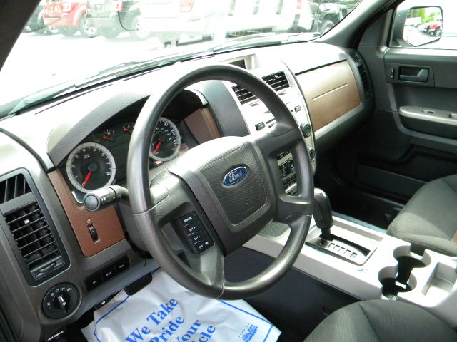 Ford Escape 2008 photo 20