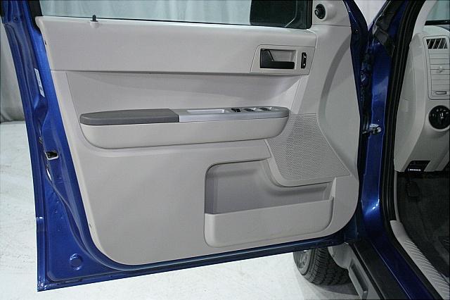 Ford Escape 2008 photo 4