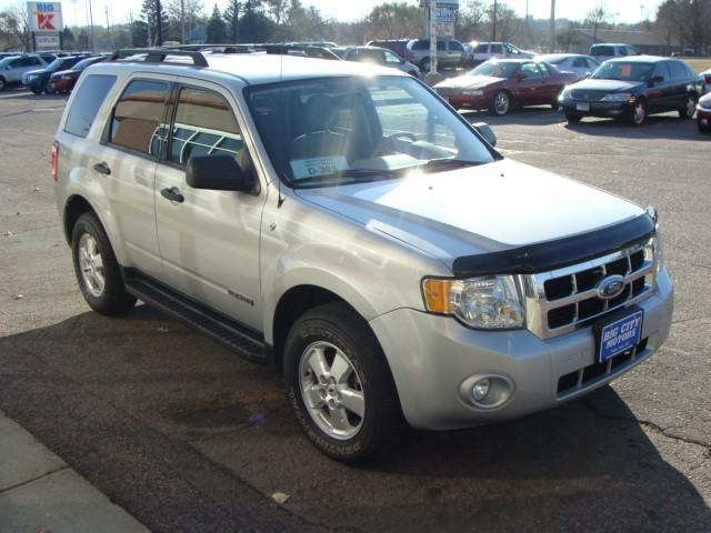 Ford Escape 2008 photo 2