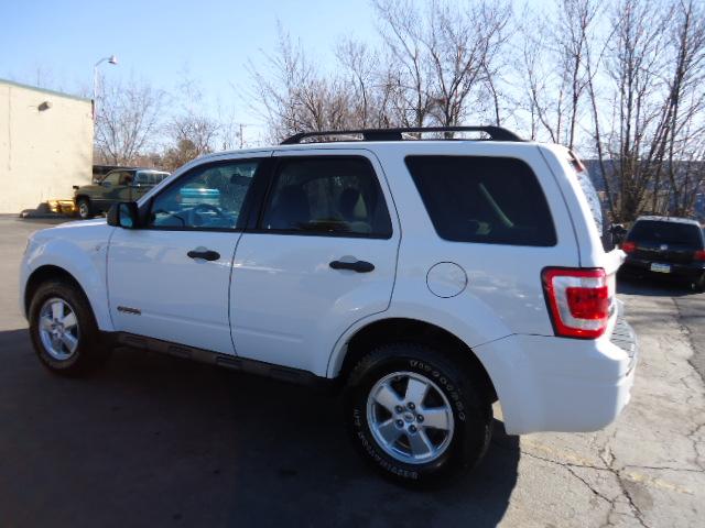 Ford Escape 2008 photo 1