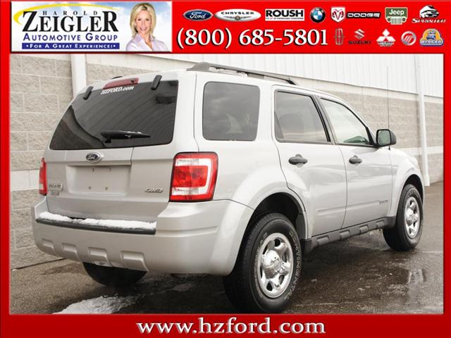 Ford Escape 2008 photo 1