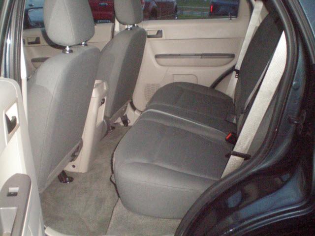 Ford Escape 2008 photo 2