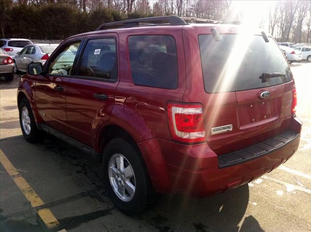 Ford Escape 2008 photo 2