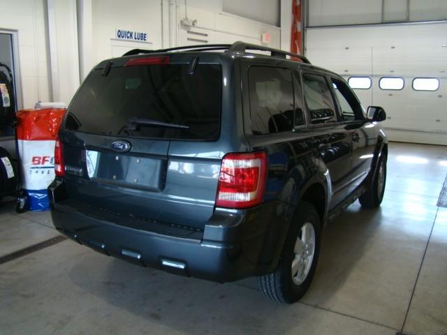 Ford Escape 2008 photo 3