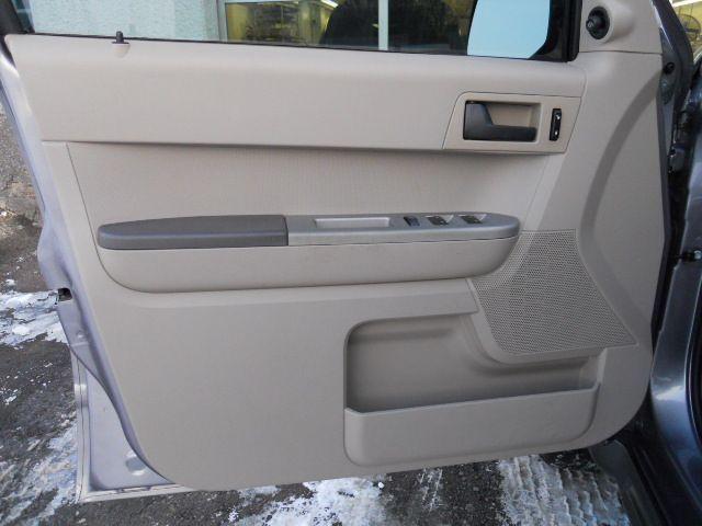 Ford Escape 2008 photo 3