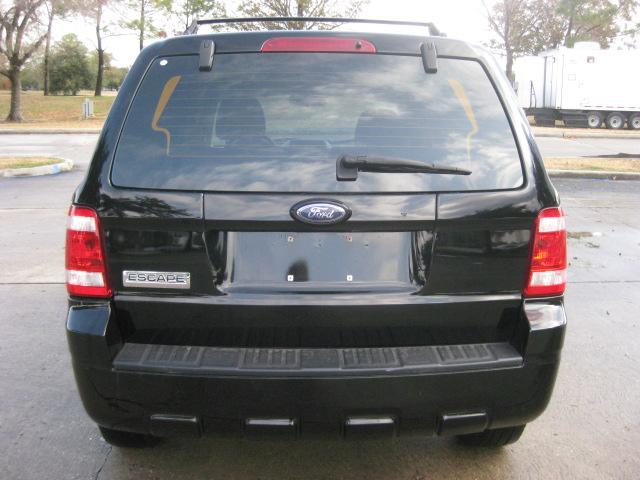 Ford Escape 2008 photo 3