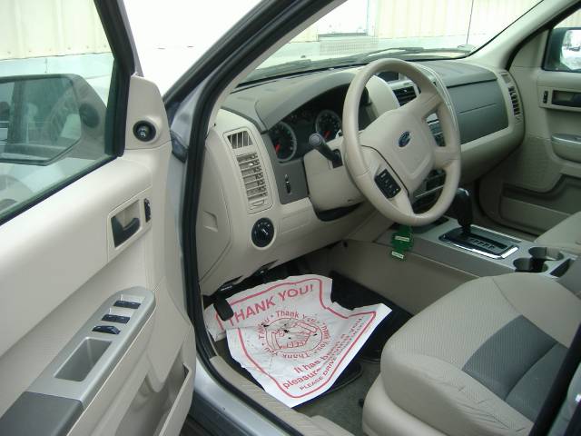 Ford Escape 2008 photo 2