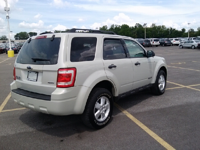 Ford Escape 2008 photo 2