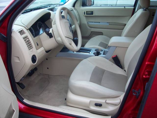 Ford Escape 2008 photo 2