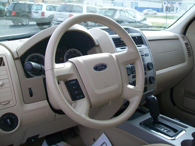 Ford Escape 2008 photo 1