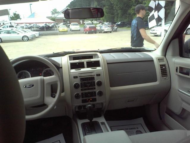 Ford Escape 2008 photo 4