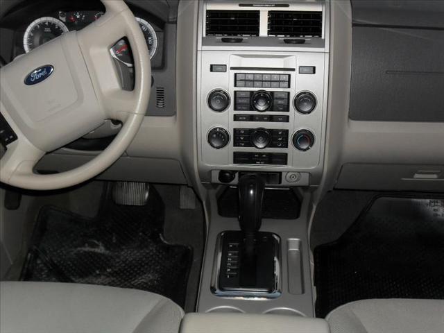 Ford Escape 2008 photo 3