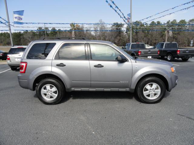 Ford Escape 2008 photo 2