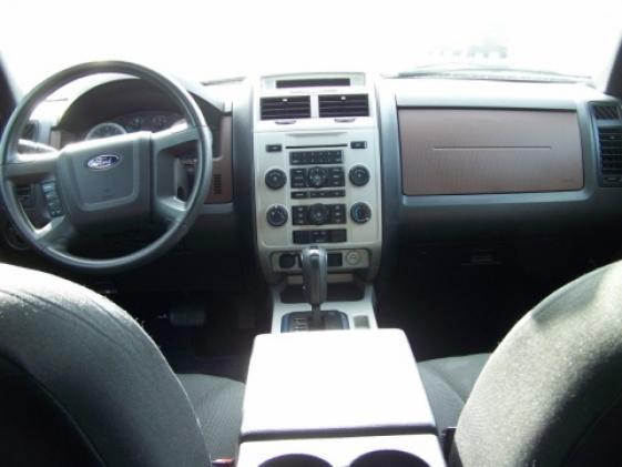 Ford Escape 2008 photo 1