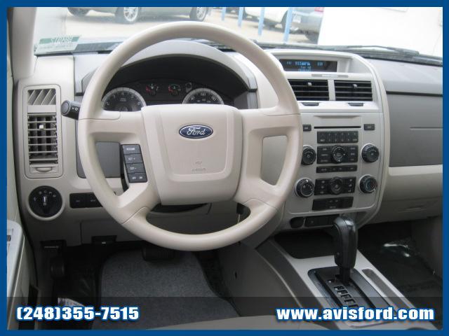 Ford Escape 2008 photo 1