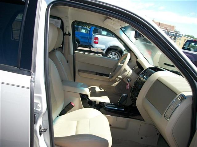 Ford Escape 2008 photo 1