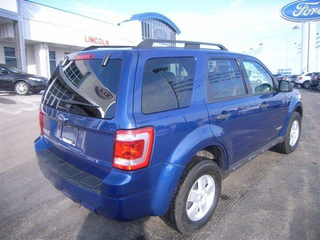 Ford Escape 2008 photo 2