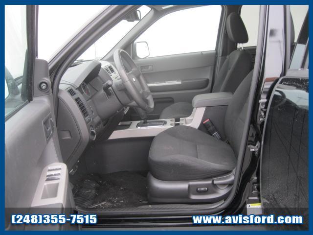 Ford Escape 2008 photo 2