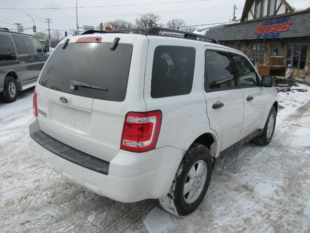 Ford Escape 2009 photo 2