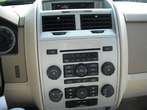 Ford Escape 2009 photo 1