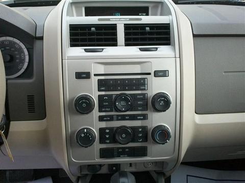 Ford Escape 2009 photo 1