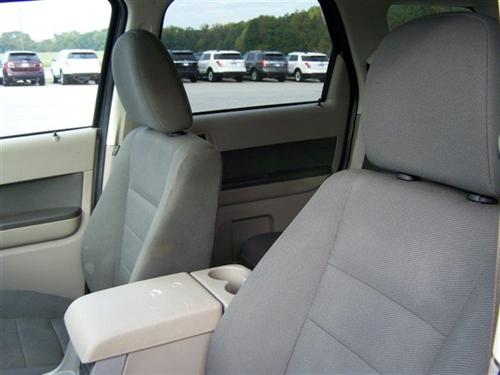 Ford Escape 2009 photo 1