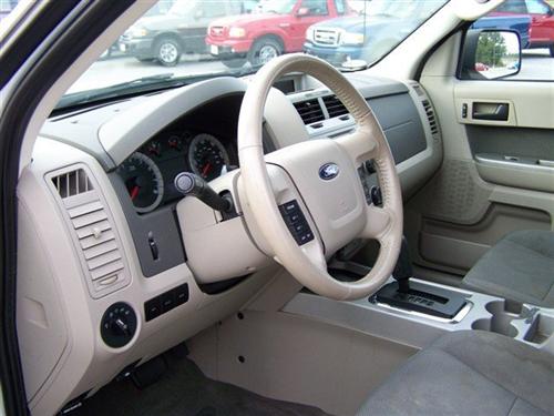 Ford Escape 2009 photo 3