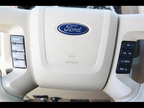Ford Escape 2009 photo 2