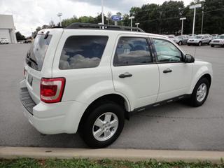 Ford Escape 2009 photo 1