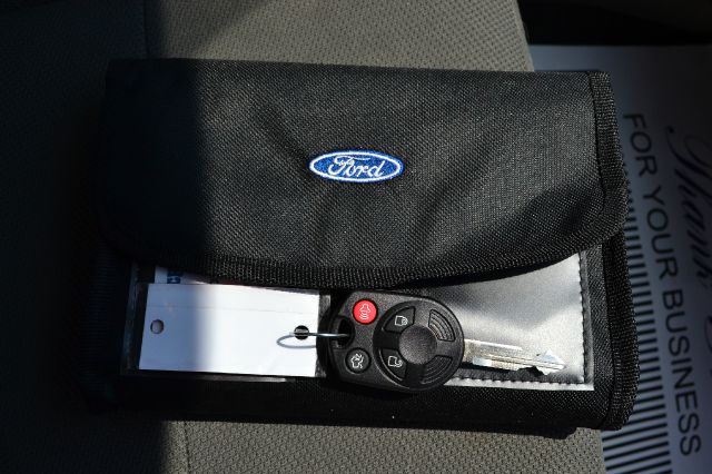 Ford Escape 2009 photo 15