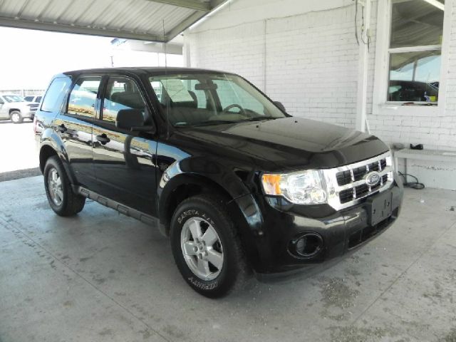 Ford Escape M9DV SUV