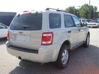 Ford Escape 2009 photo 1