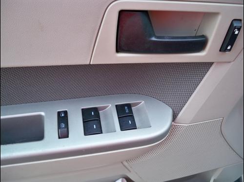 Ford Escape 2009 photo 1